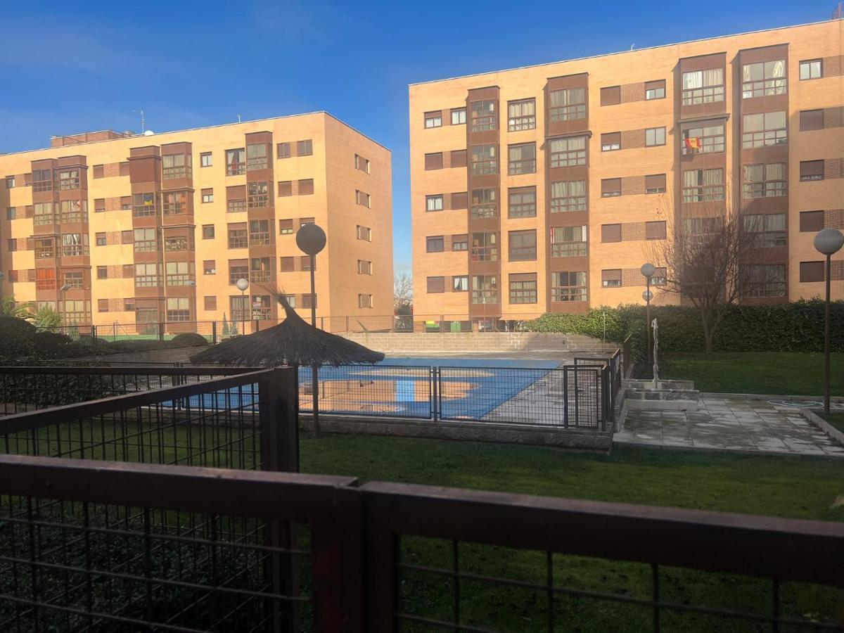 Madrid Apartments Suites Deyanira 59 ภายนอก รูปภาพ